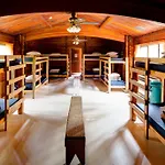 Hi Athabasca Falls - Hostel